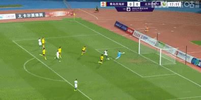 女孩被挠痒痒