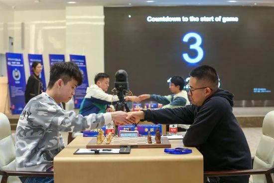 亚洲人人精品