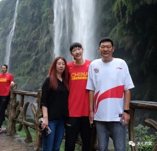 免费亚洲激情