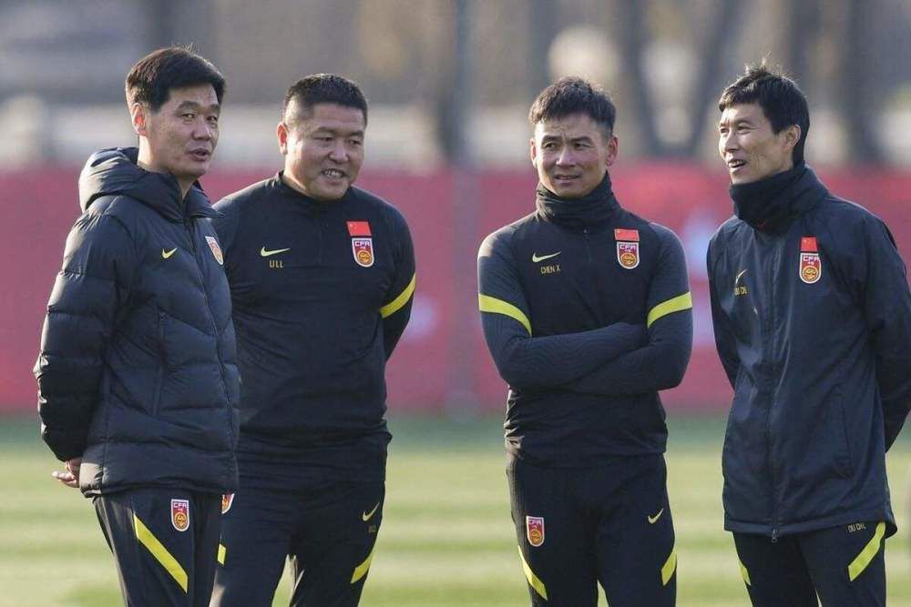 她妈妈和一家人